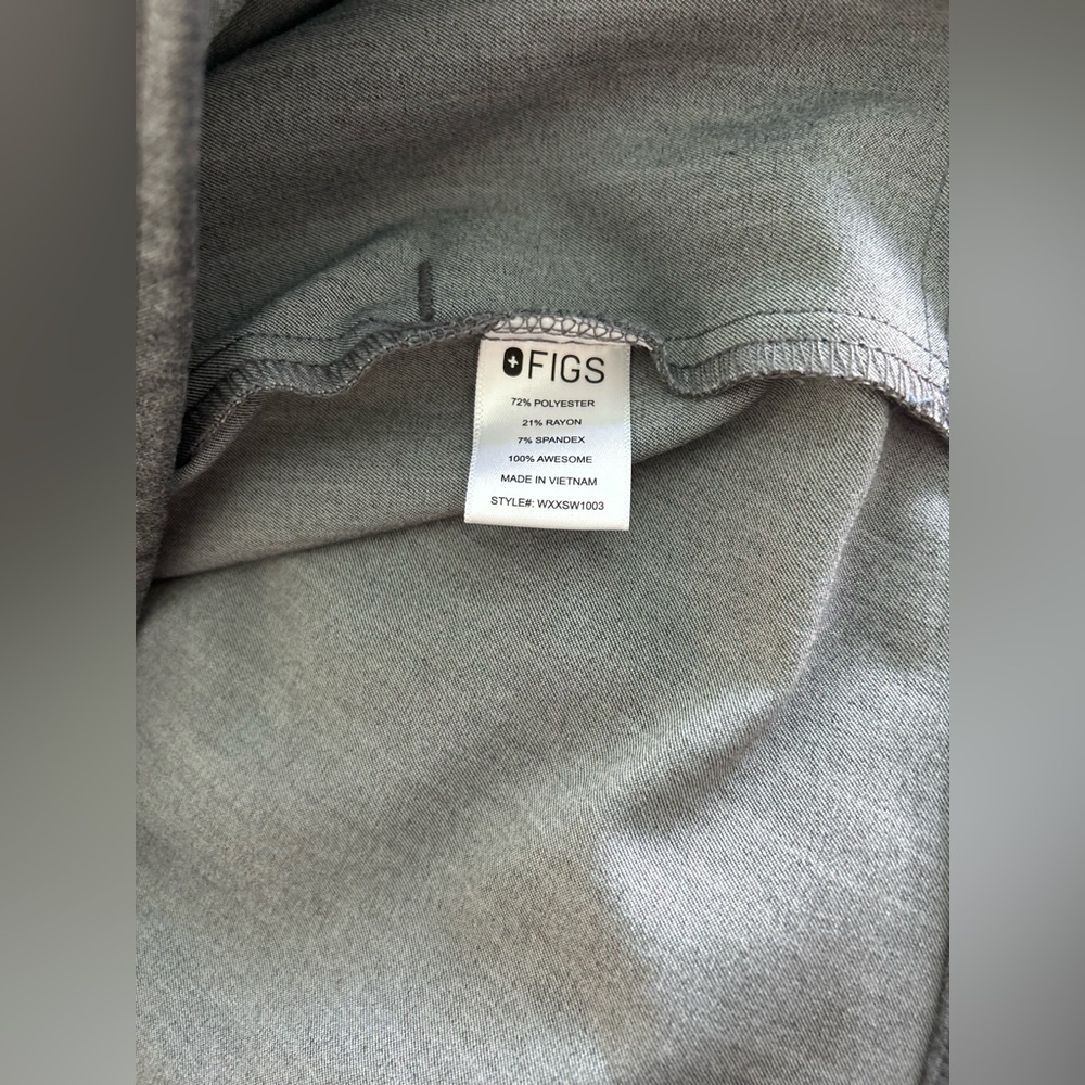 Figs Women's Short-Sleeve Gray Tunic Top - Picture 7 of 8